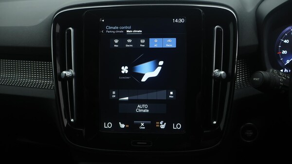 Used Volvo XC40 2021 for sale - 76226777: Photo 13