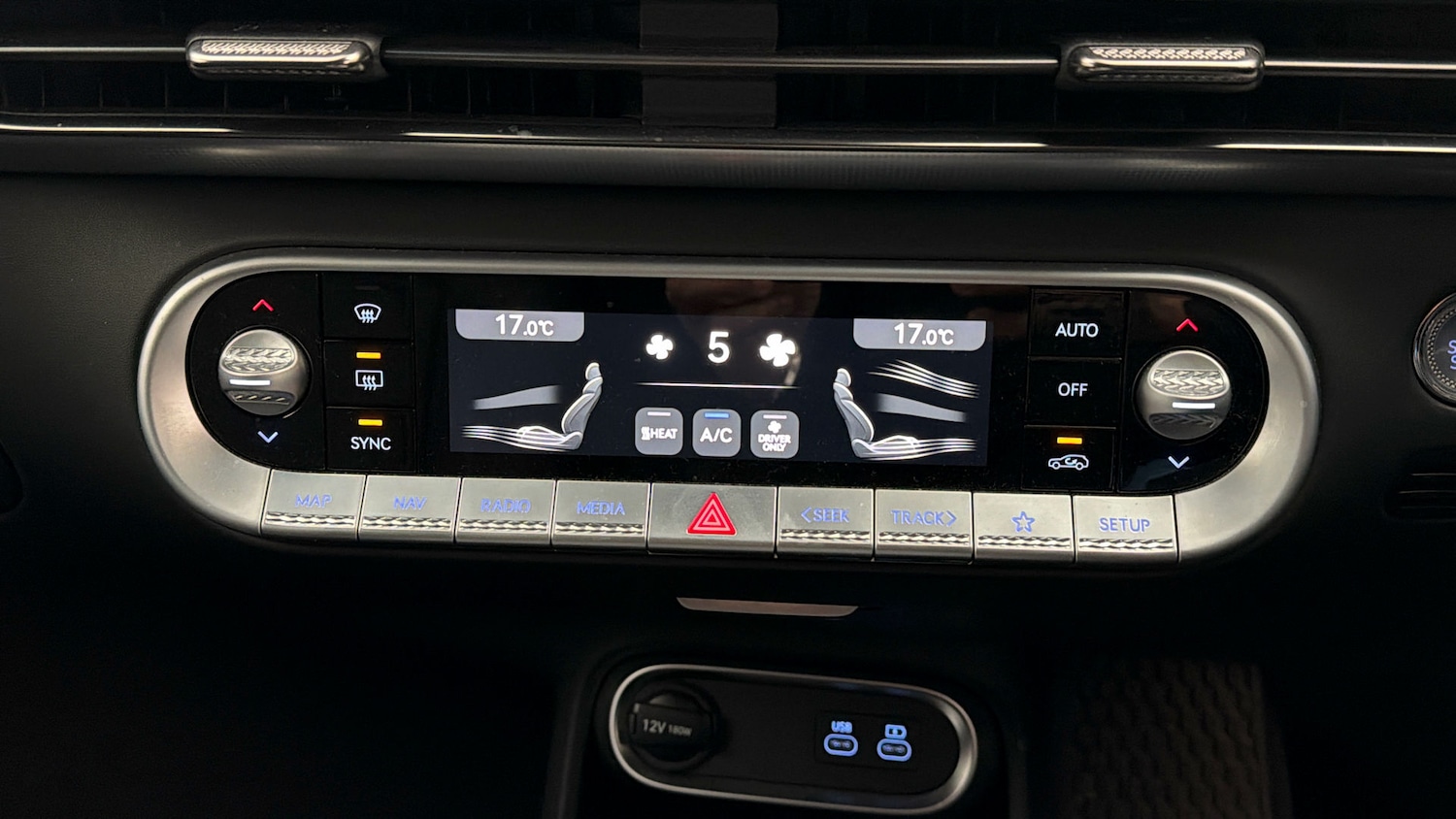 Used Genesis GV60 2022 for sale - 78155573: Photo 11