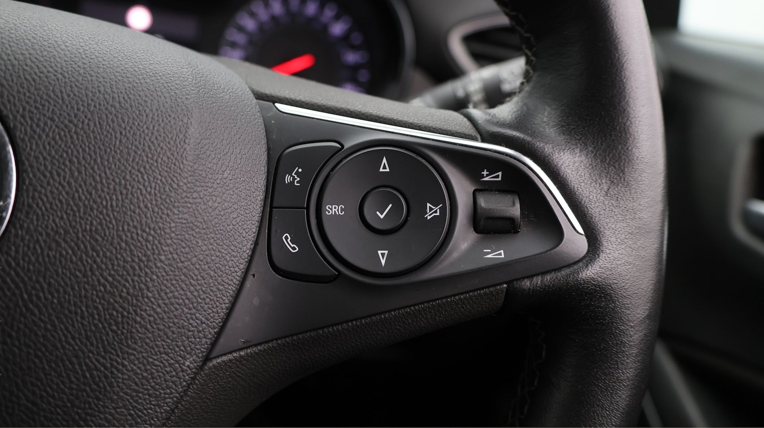 Used Vauxhall Crossland 2024 for sale - 77903400: Photo 23