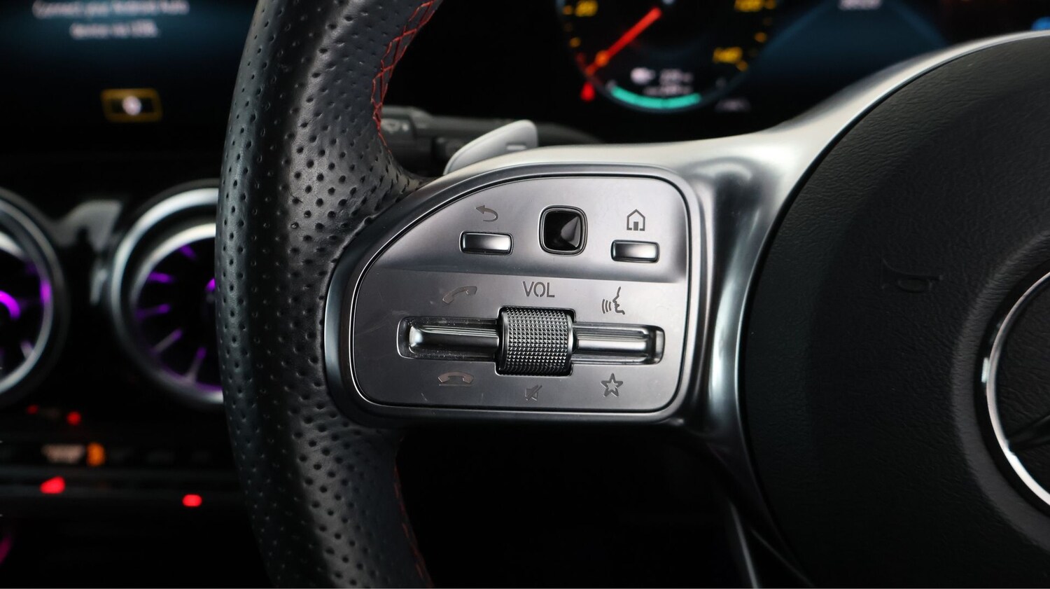 Used Mercedes-Benz EQA 2023 for sale - 77945618: Photo 22