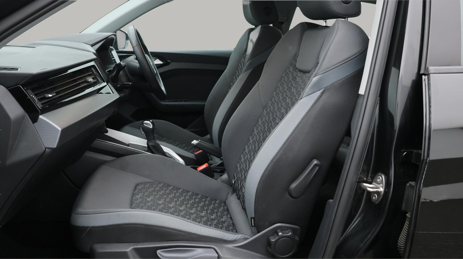 Used Audi A1 2022 for sale - 76456891: Photo 15