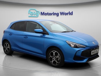 2025 (25) - 1.5 Hybrid+ MHEV Trophy Hatchback 5dr Petrol Hybrid Auto Euro 6 (s/s) (194