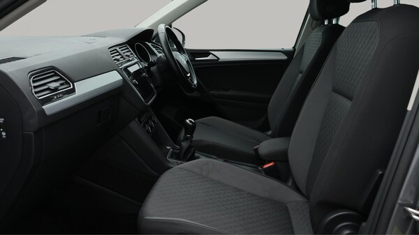 Used Volkswagen Tiguan 2019 for sale - 76227932: Photo 15