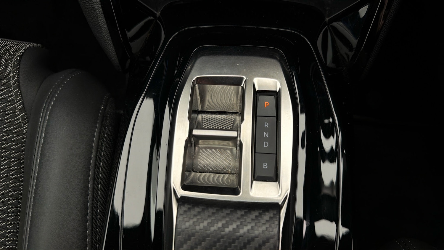 Used Peugeot E-2008 2023 for sale - 78012900: Photo 25