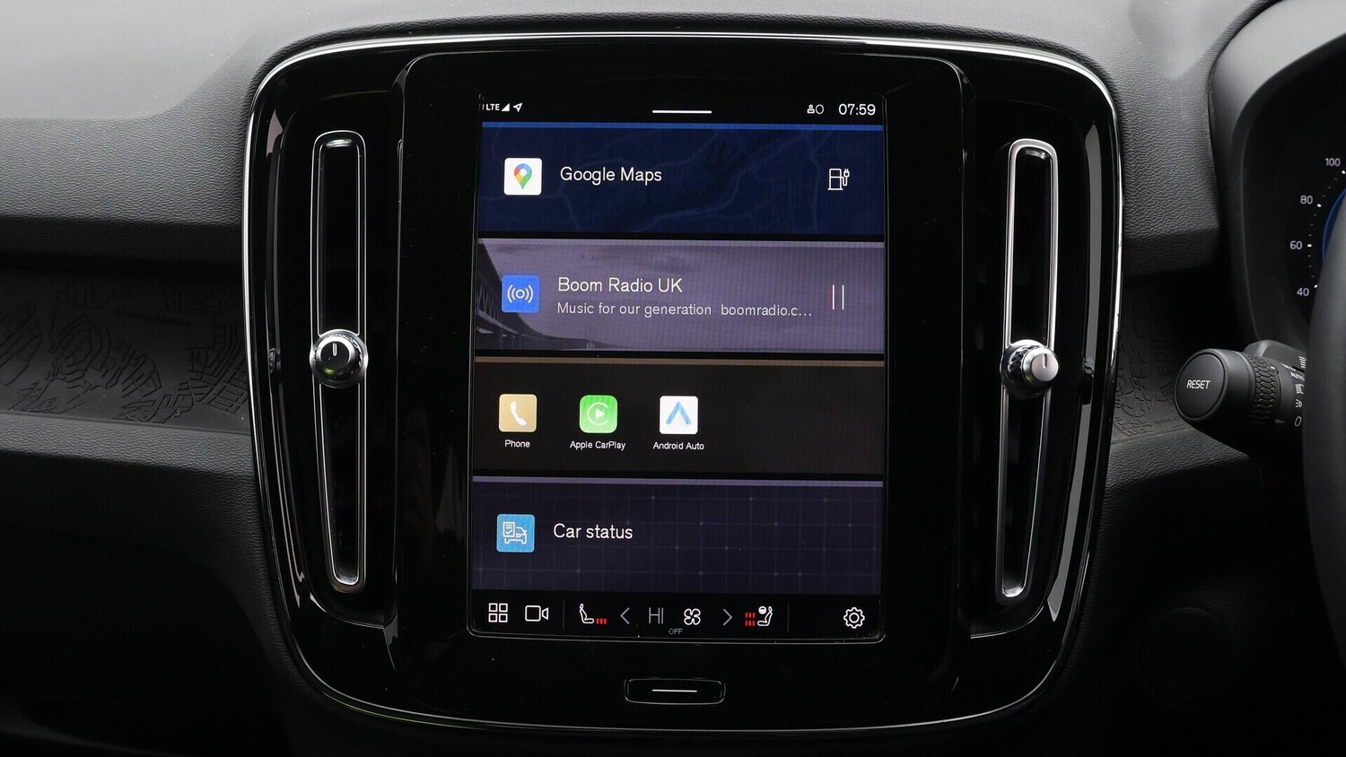 Used Volvo XC40 2022 for sale - 76457310: Photo 25