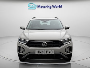 Used Volkswagen T-Roc 2023 for sale - 79526982: Photo