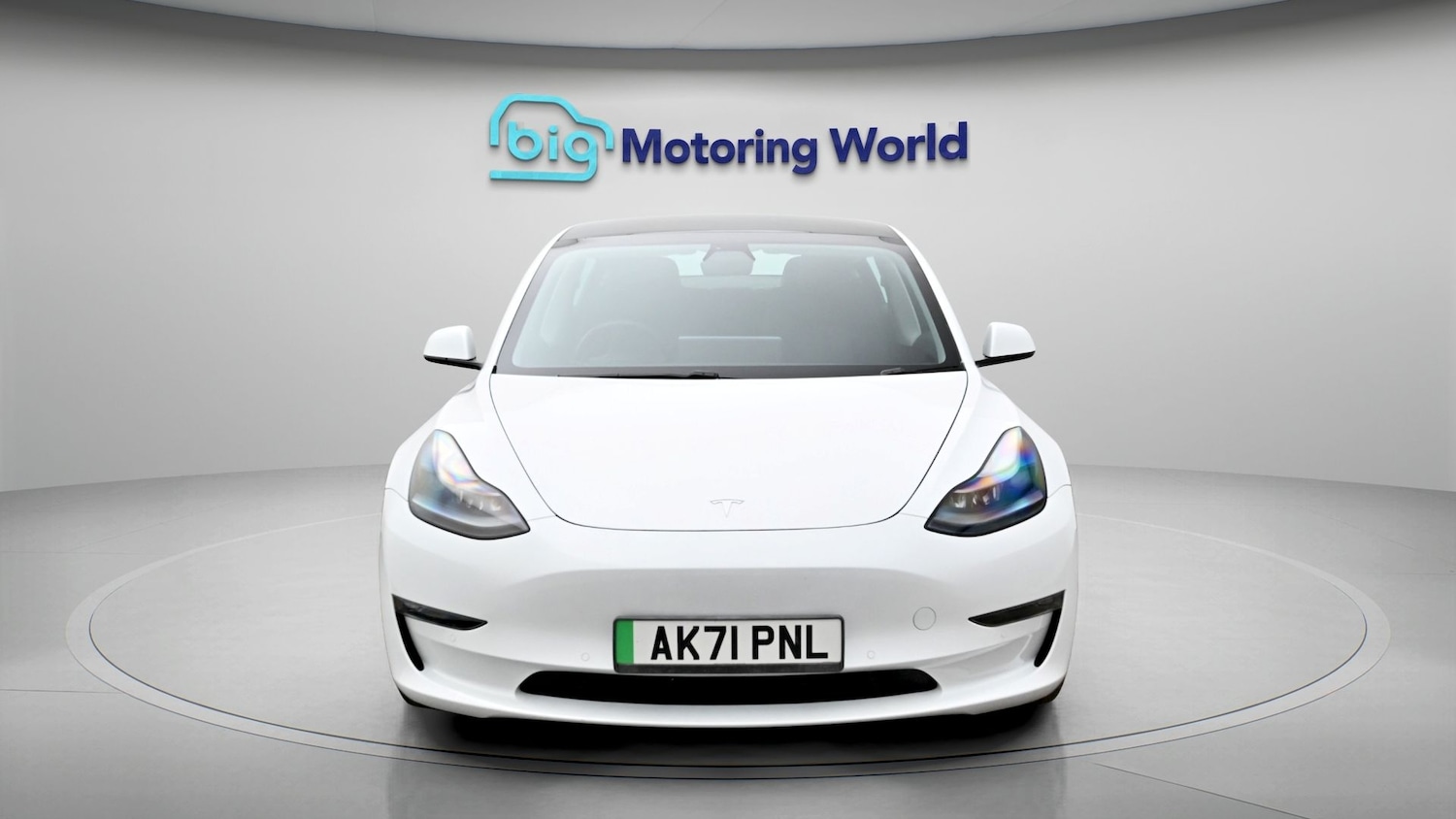 Used Tesla Model 3 for sale - 77812995: Photo 2