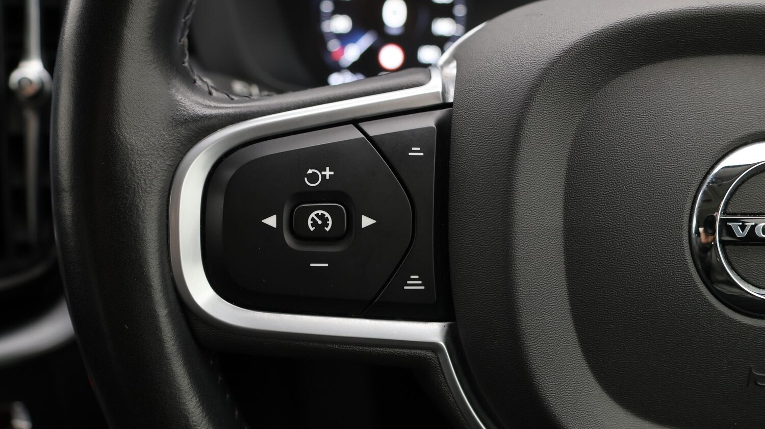 Used Volvo XC60 for sale - 77581007: Photo 24