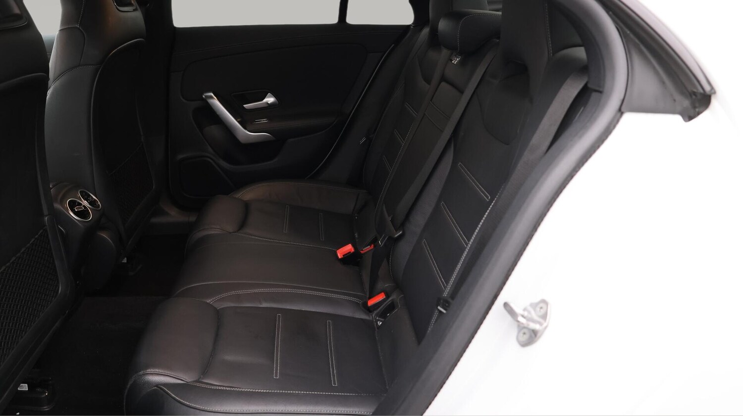 Used Mercedes-Benz CLA 2022 for sale - 76538552: Photo 17