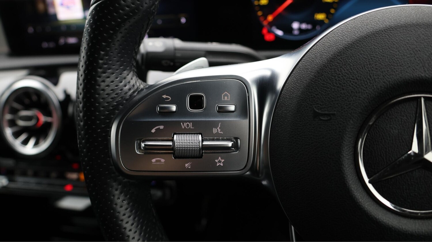 Used Mercedes-Benz CLA 2022 for sale - 76538552: Photo 24