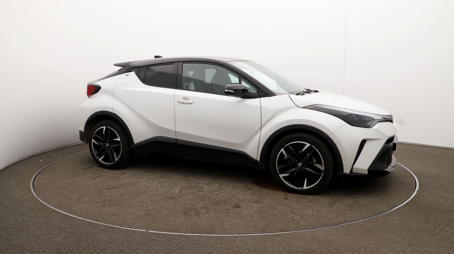 Used Toyota C-HR 2022 for sale - 76808493: Photo 32