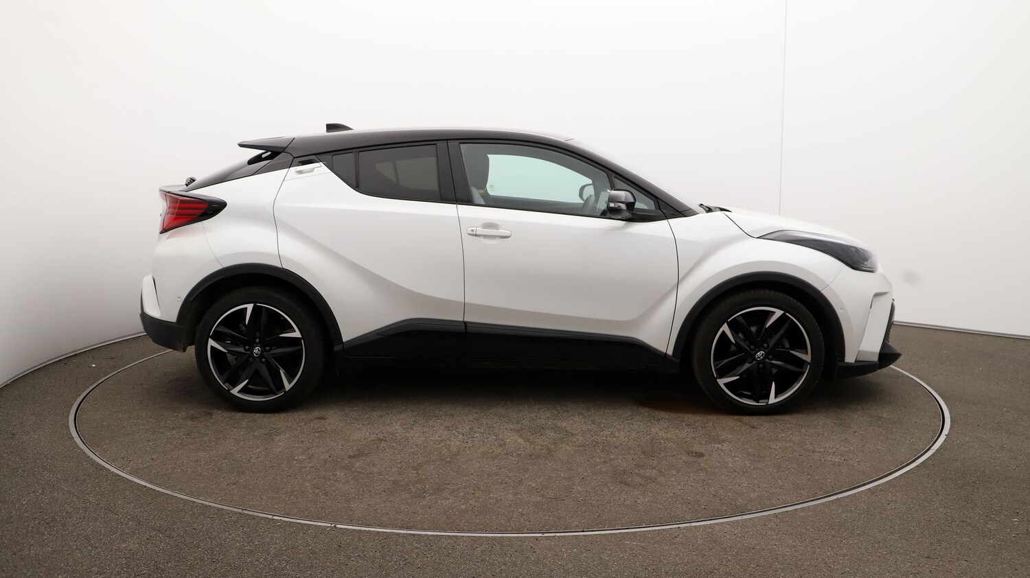 Used Toyota C-HR 2022 for sale - 76808493: Photo 38