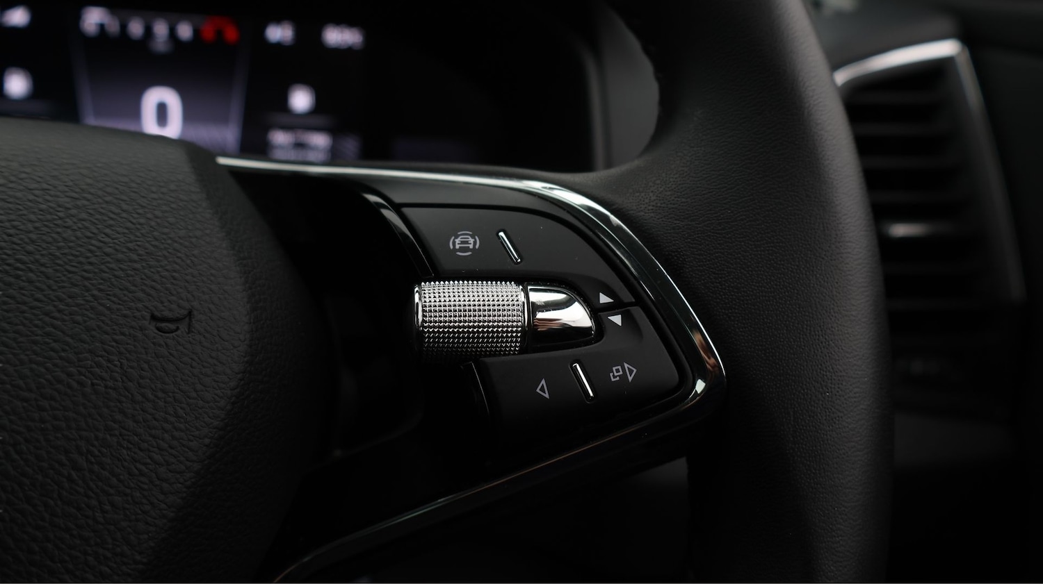 Used Skoda Karoq 2023 for sale - 77487021: Photo 23