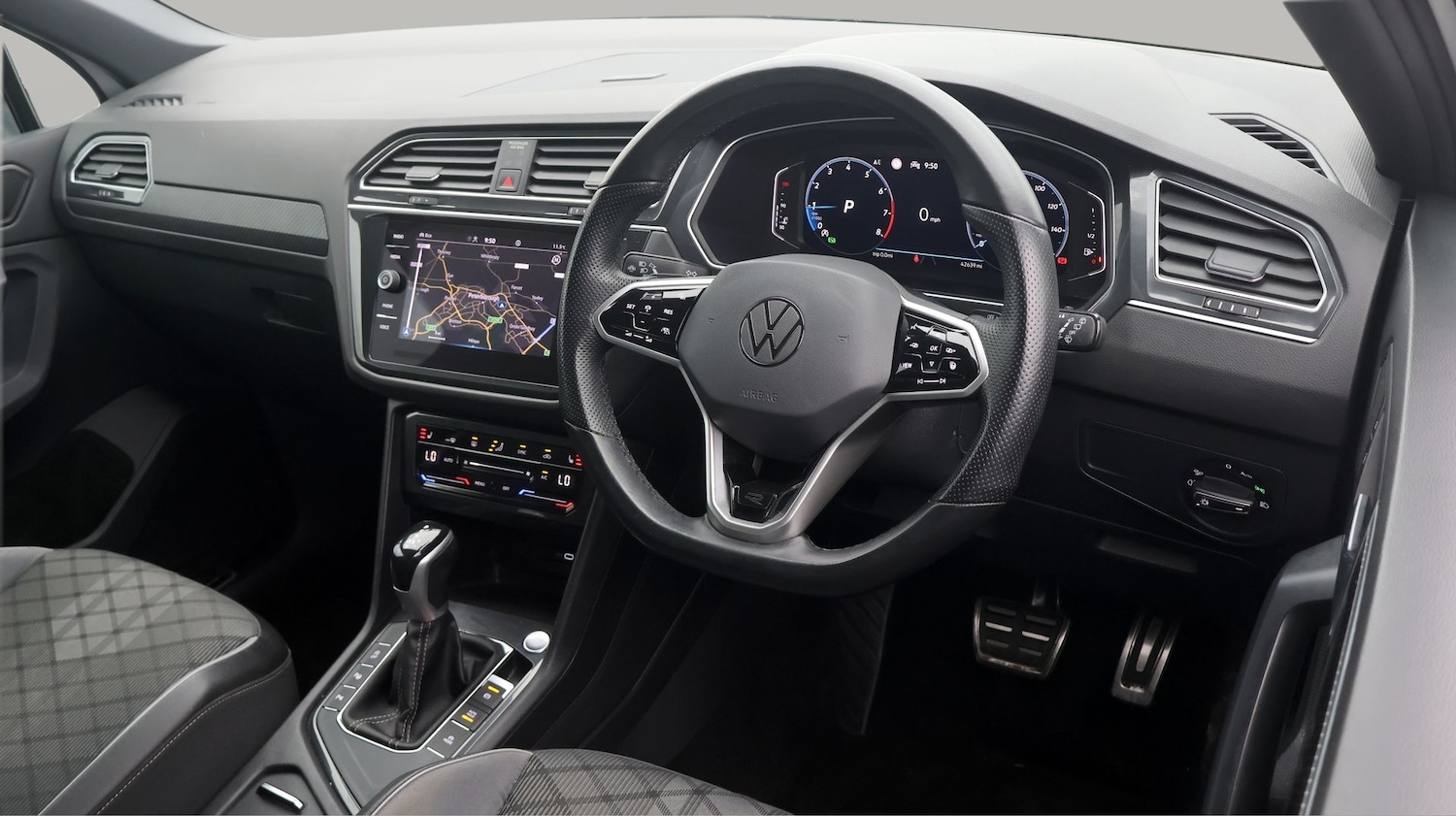 Used Volkswagen Tiguan 2023 for sale - 77619279: Photo 9