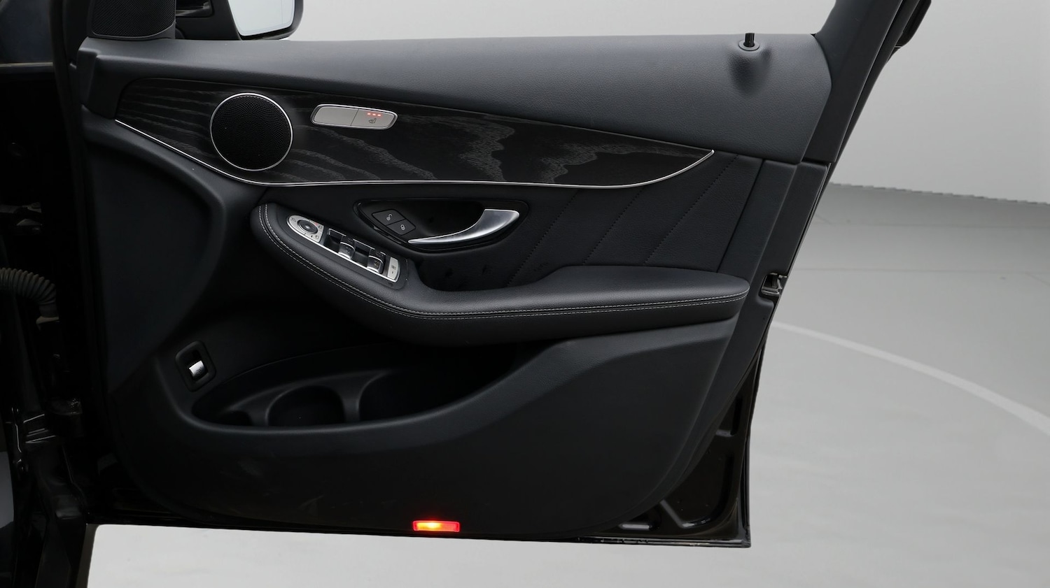 Used Mercedes-Benz GLC 2018 for sale - 77182050: Photo 15