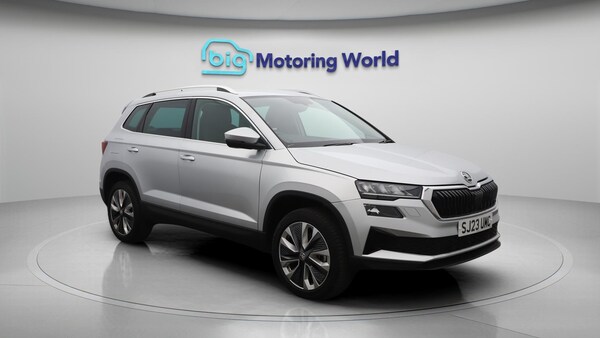 Used Skoda Karoq 2023 for sale - 75268824: Photo 2
