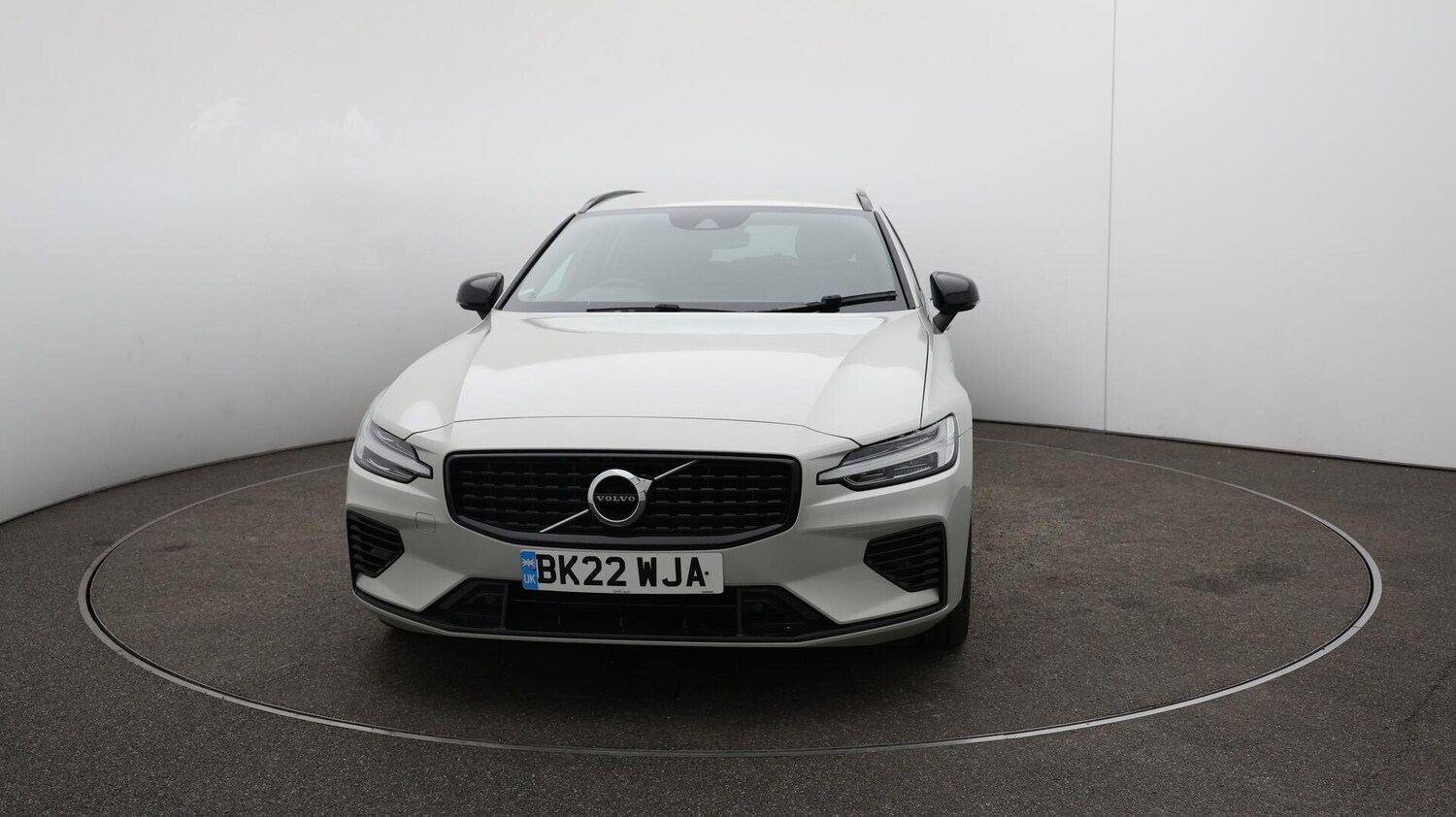 Used Volvo V60 2022 for sale - 75858218: Photo 40