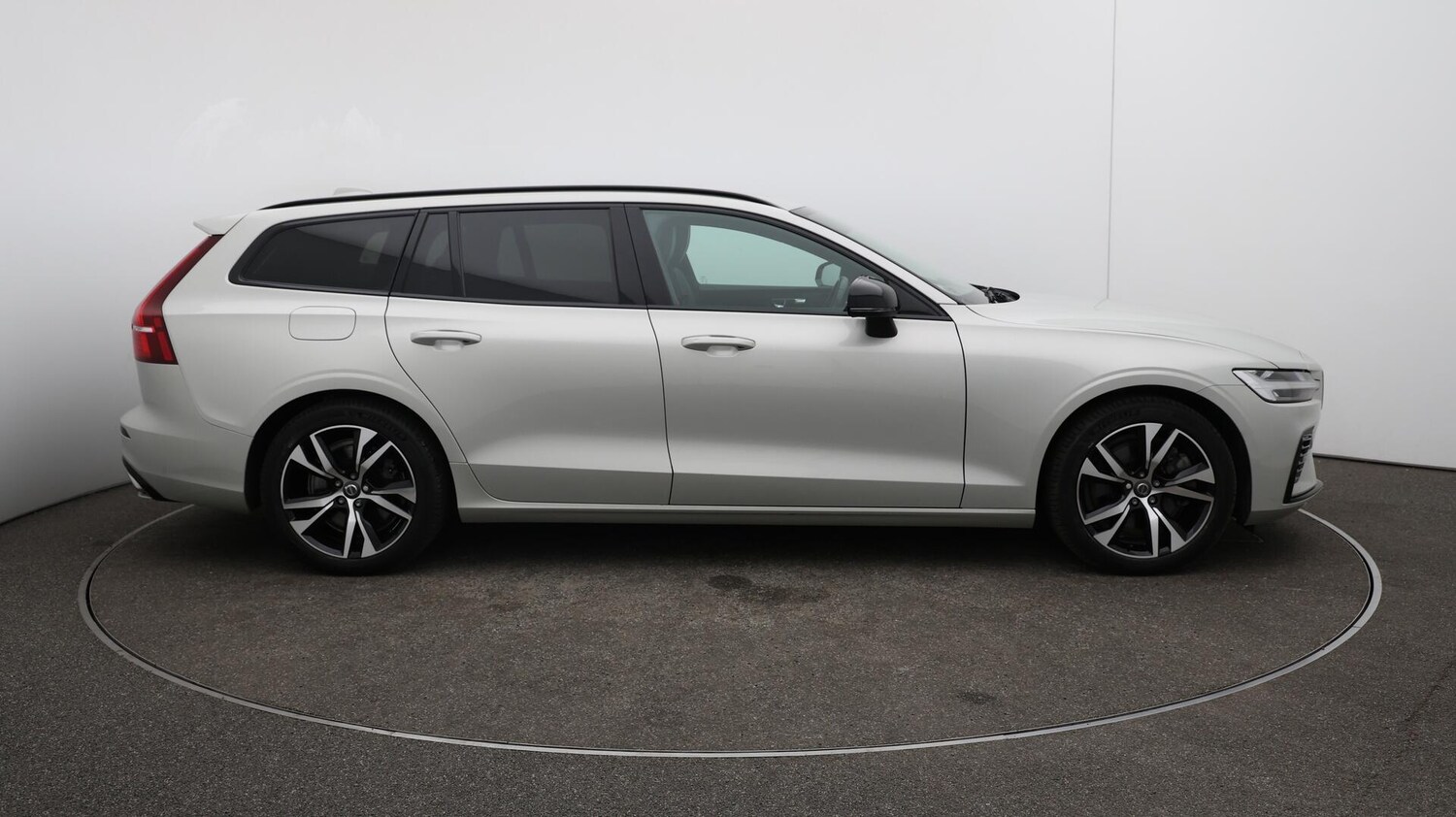 Used Volvo V60 2022 for sale - 75858218: Photo 50