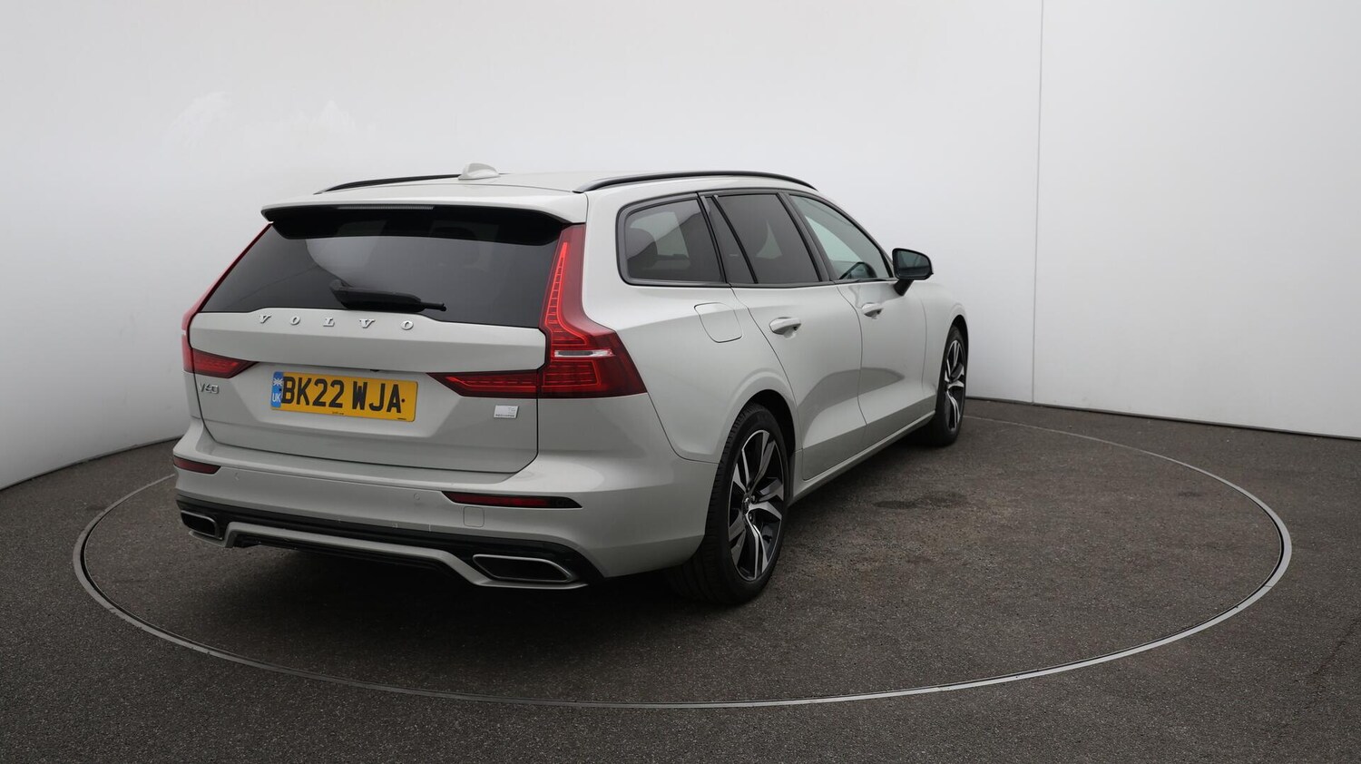 Used Volvo V60 2022 for sale - 75858218: Photo 56