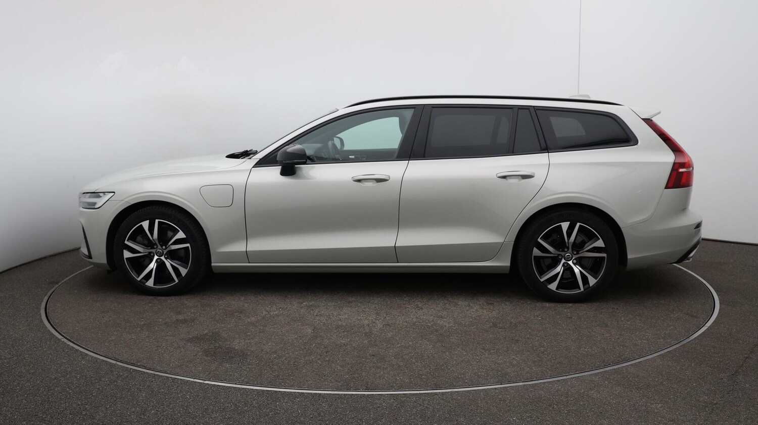 Used Volvo V60 2022 for sale - 75858218: Photo 65