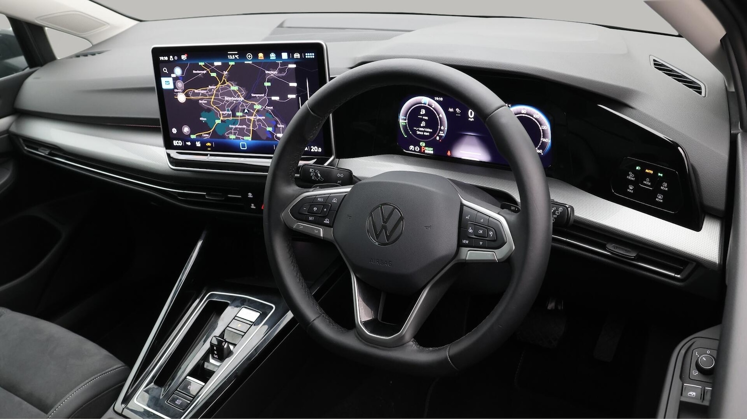 Used Volkswagen Golf 2024 for sale - 76633642: Photo 10