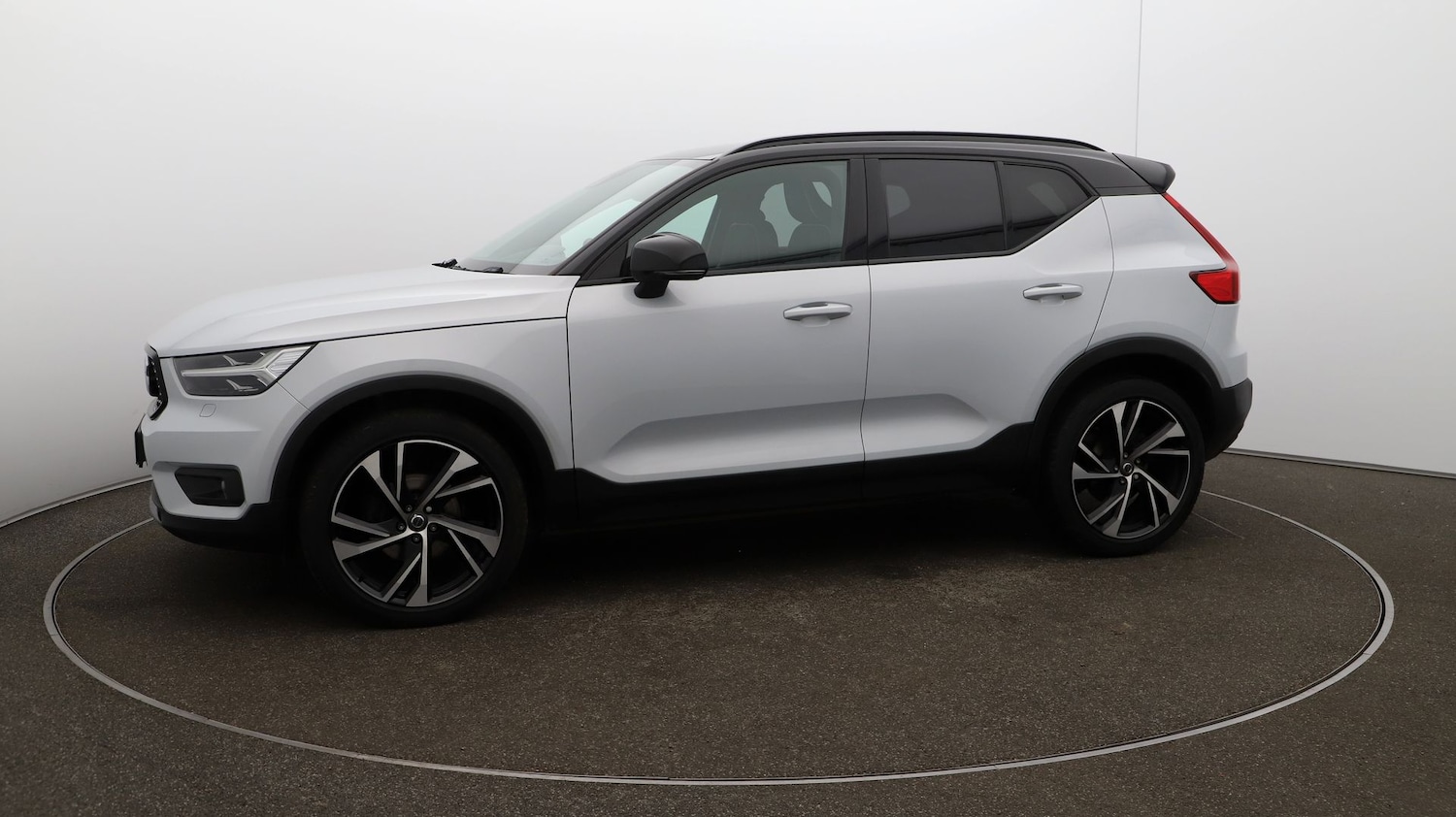 Used Volvo XC40 2020 for sale - 77027814: Photo 57