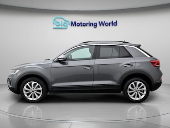 Used Volkswagen T-Roc 2023 for sale - 79507349: Photo