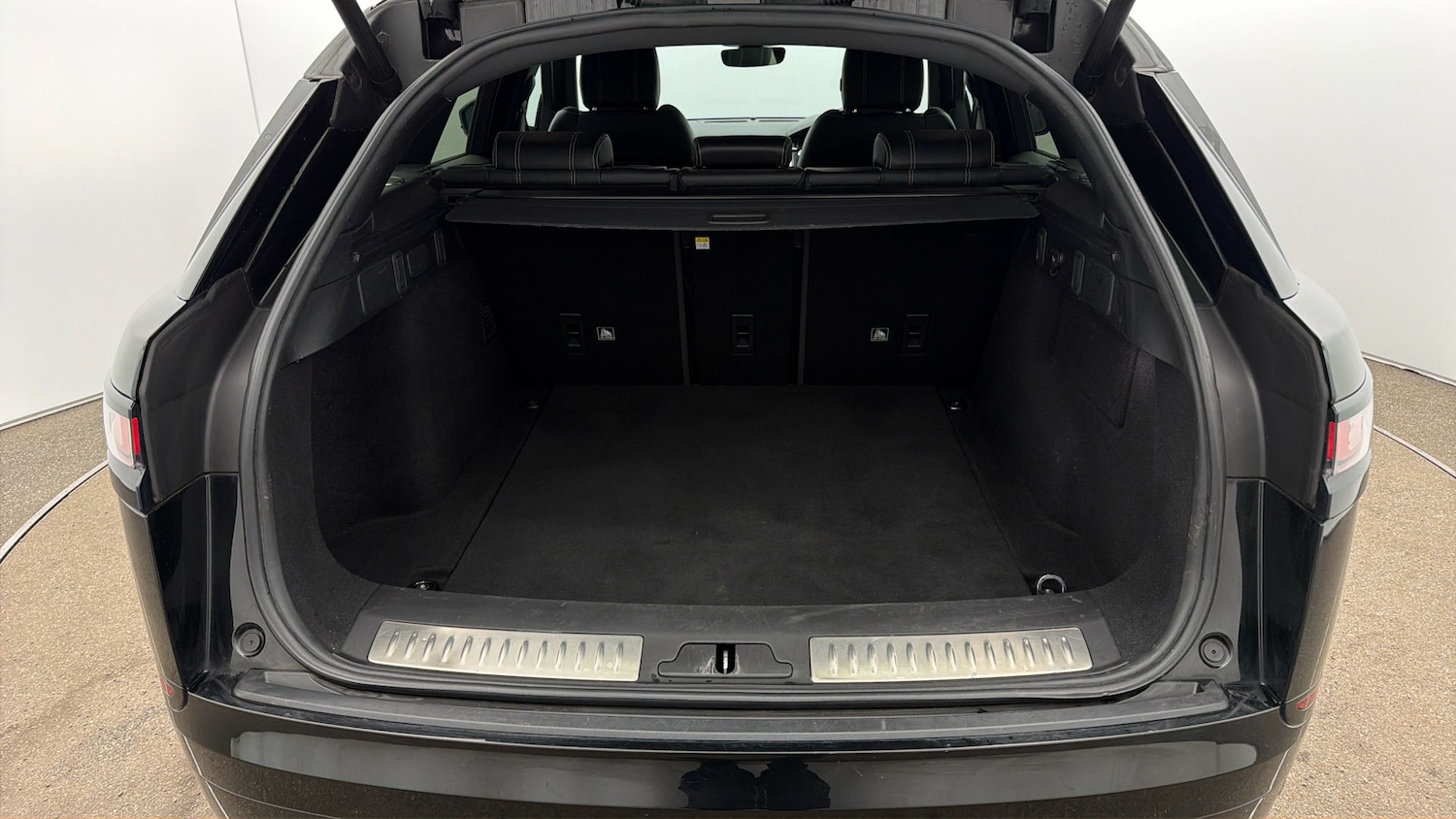 Used Land Rover Range Rover Velar 2019 for sale - 78107156: Photo 16