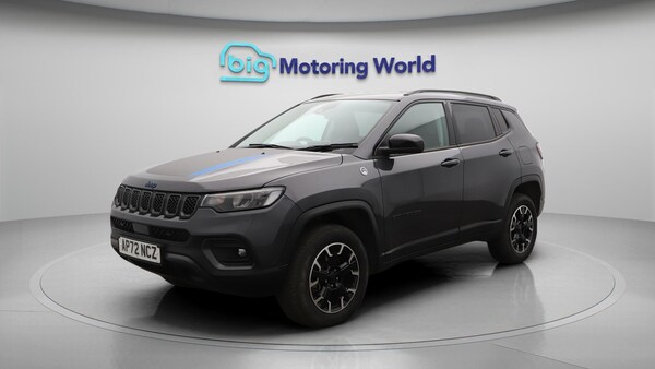 Used Jeep Compass 2023 for sale - 76200270: Photo 4