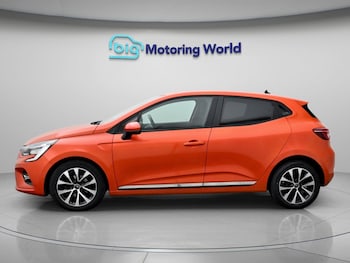Used Renault Clio 2020 for sale - 79501317: Photo