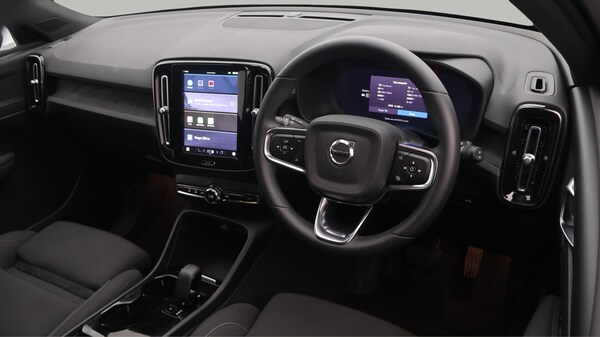 Used Volvo XC40 2023 for sale - 76296022: Photo 10