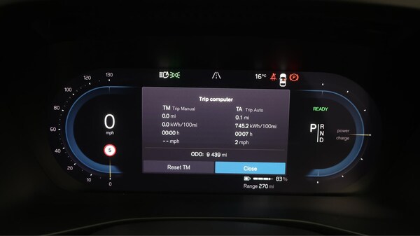 Used Volvo XC40 2023 for sale - 76296022: Photo 11