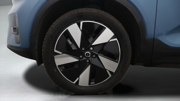 Used Volvo XC40 2023 for sale - 76296022: Photo 19