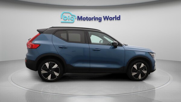 Used Volvo XC40 2023 for sale - 76296022: Photo 9