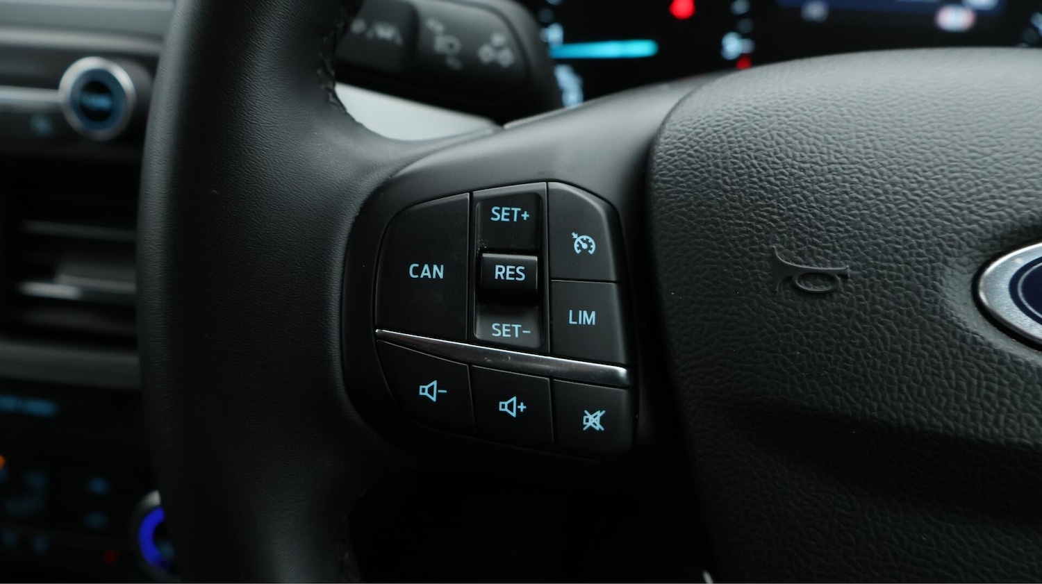 Used Ford Focus 2023 for sale - 76457299: Photo 23