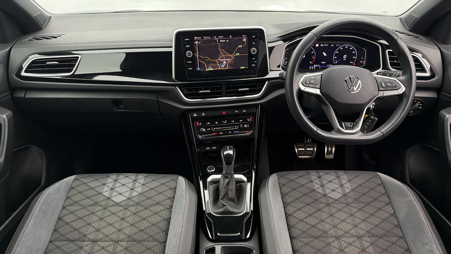 Used Volkswagen T-Roc 2024 for sale - 78024621: Photo 12