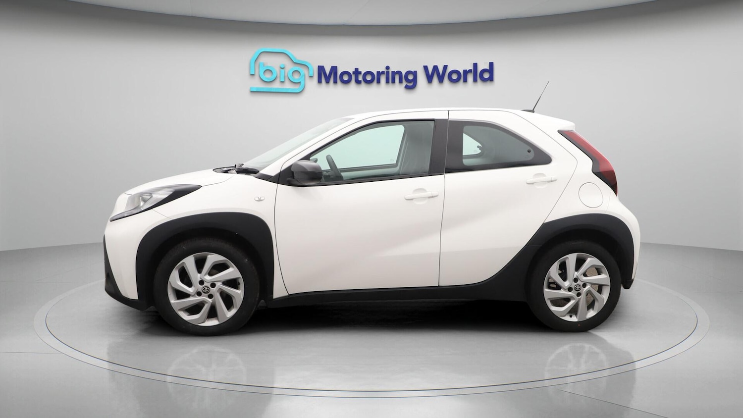 Used Toyota Aygo X 2022 for sale - 76561689: Photo 5