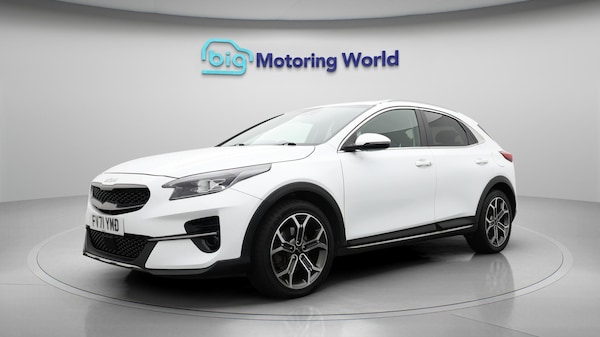 Used Kia XCeed 2022 for sale - 76152083: Photo 4