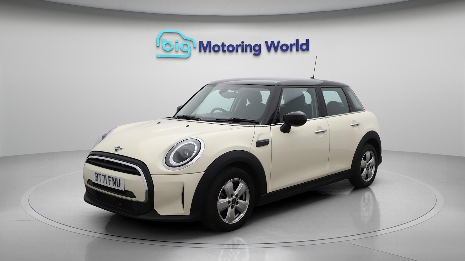 Used MINI Hatch 2022 for sale - 76715411: Photo 4