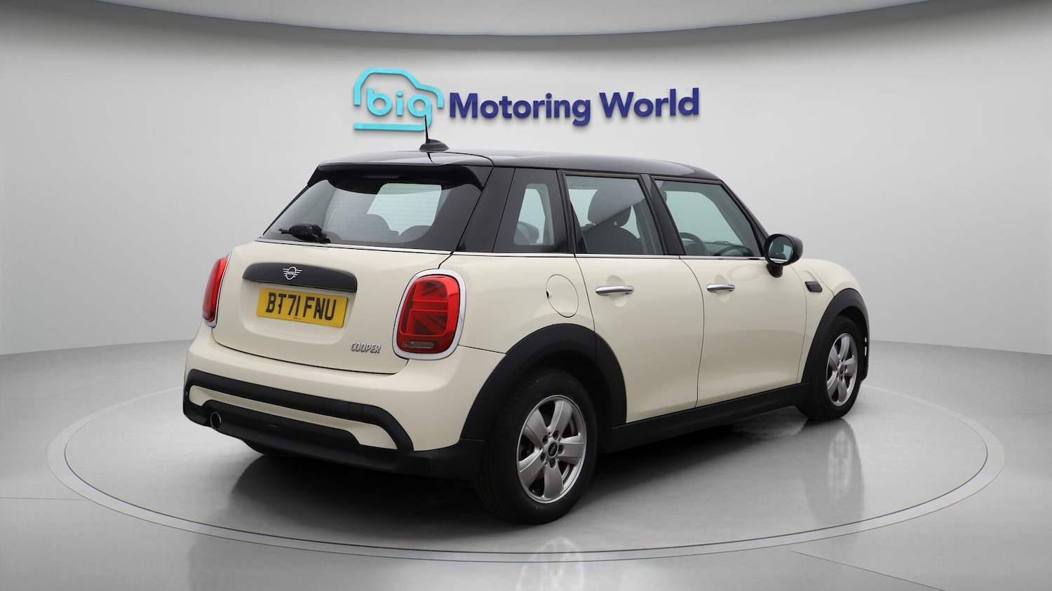 Used MINI Hatch 2022 for sale - 76715411: Photo 8
