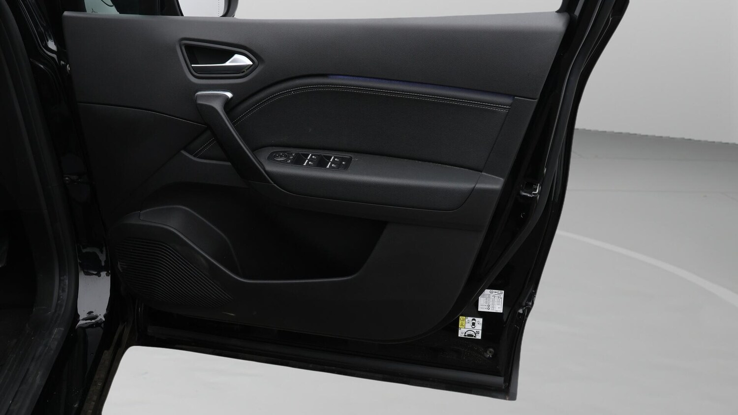 Used Renault Captur 2023 for sale - 76632882: Photo 16