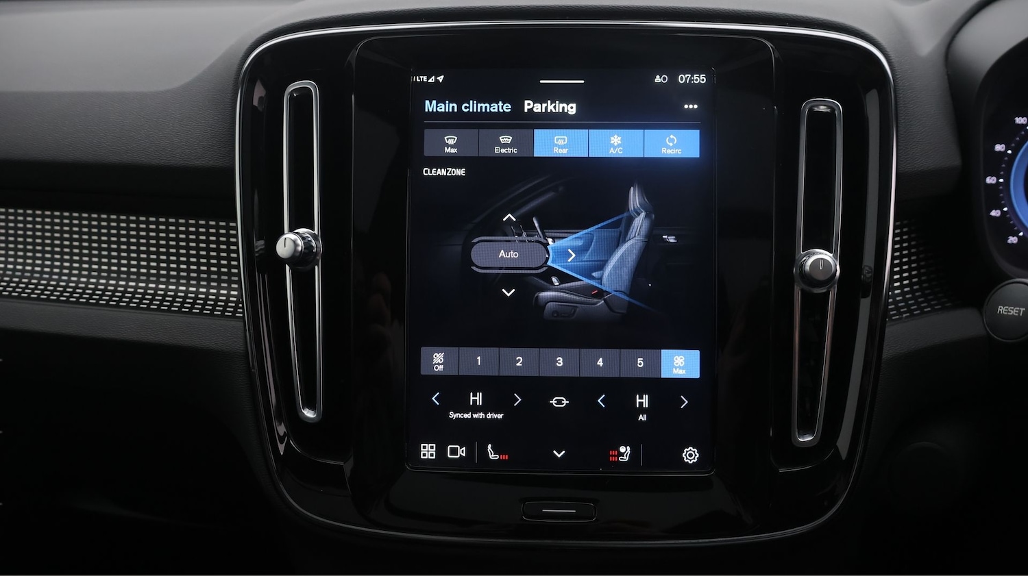 Used Volvo XC40 2021 for sale - 77833991: Photo 12