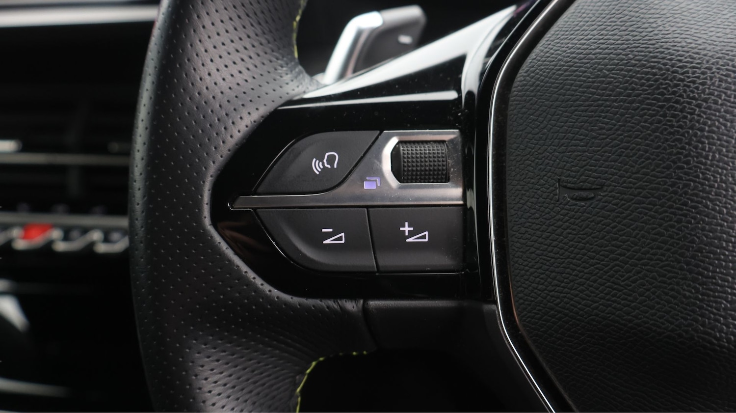 Used Peugeot 2008 2022 for sale - 77649929: Photo 23