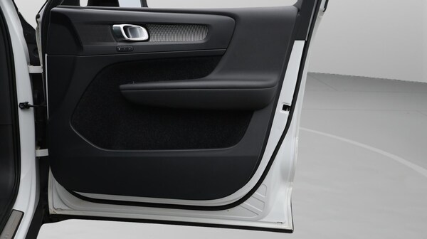 Used Volvo XC40 2019 for sale - 75756846: Photo 23