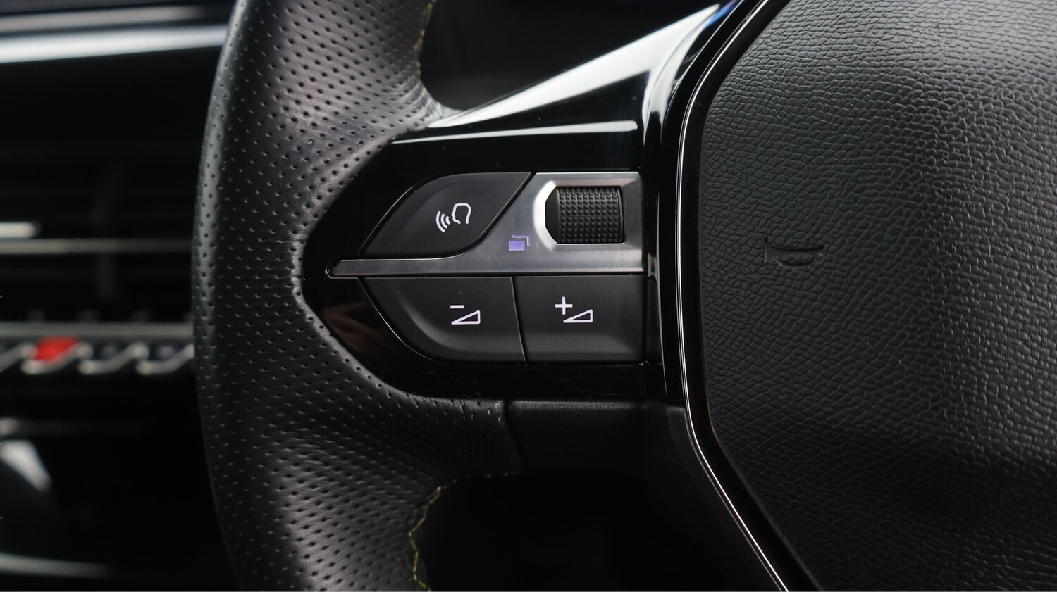 Used Peugeot 2008 2022 for sale - 77181575: Photo 22