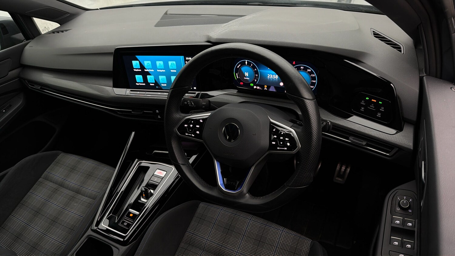 Used Volkswagen Golf for sale - 78106105: Photo 9