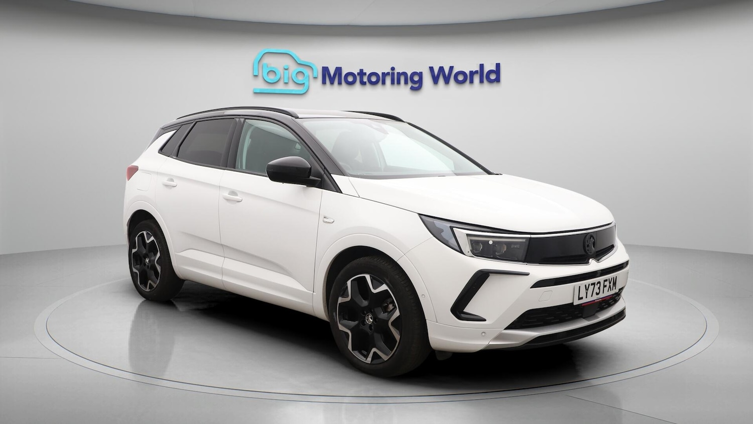 Used Vauxhall Grandland 2023 for sale - 76498494: Photo 2