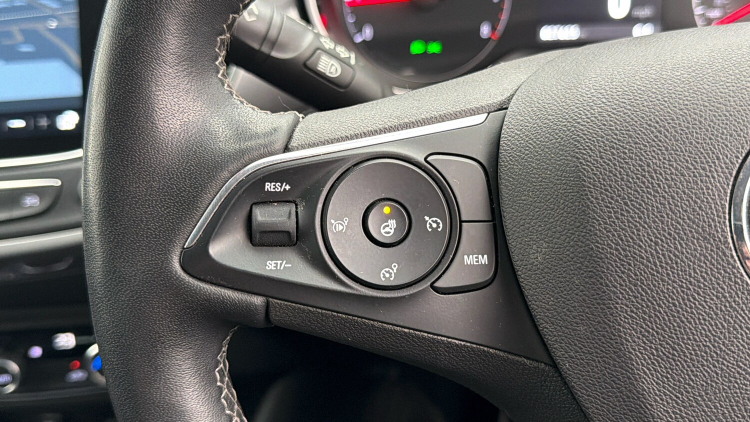 Used Vauxhall Crossland 2022 for sale - 78176315: Photo 22