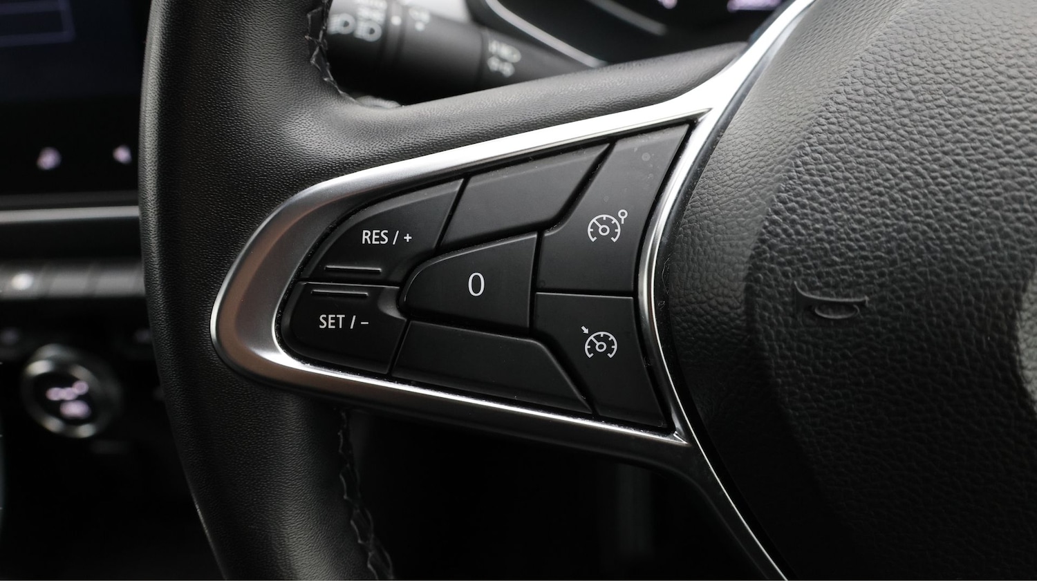 Used Renault Captur 2022 for sale - 77129703: Photo 23