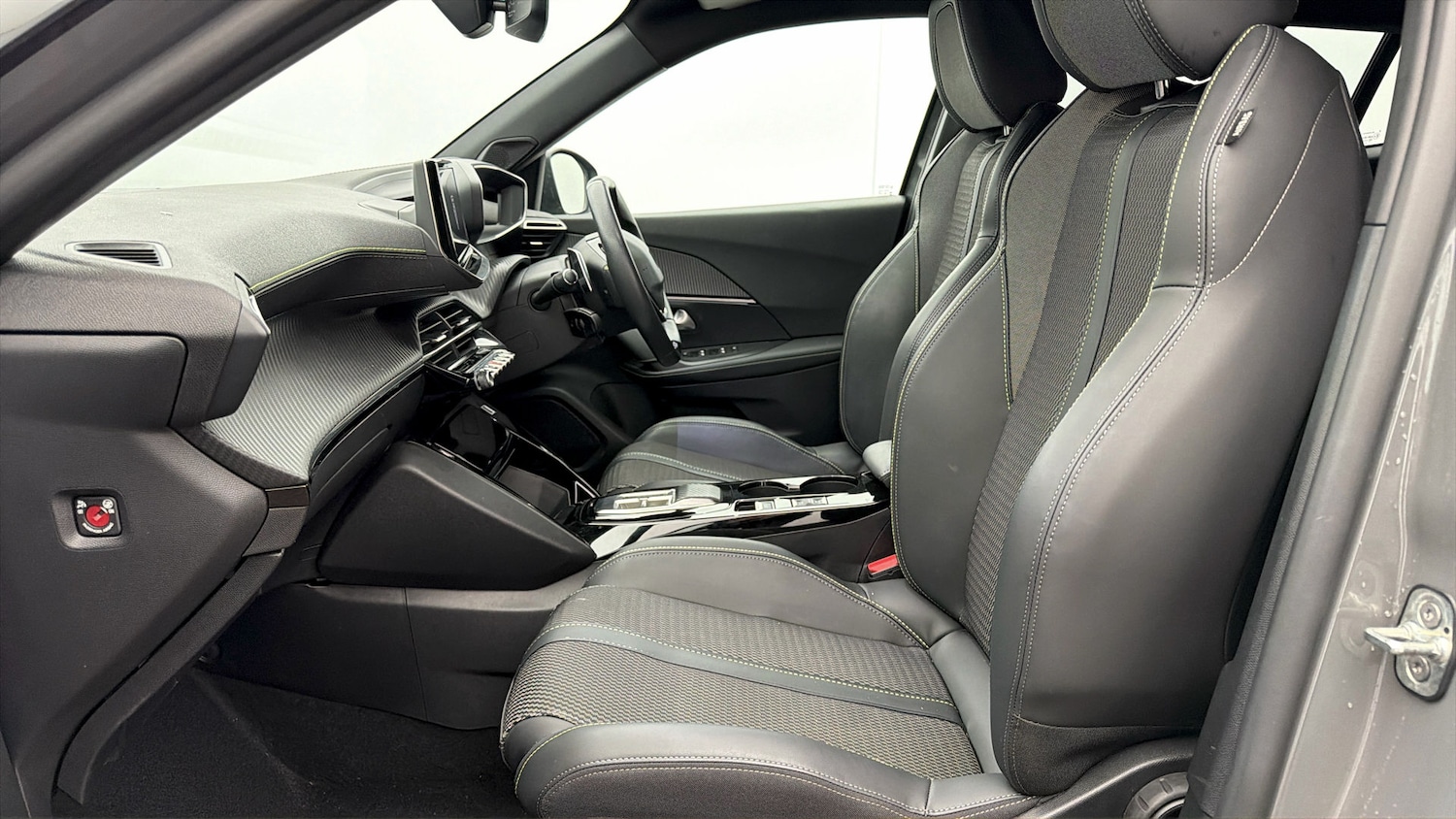 Used Peugeot 2008 2024 for sale - 78109072: Photo 13